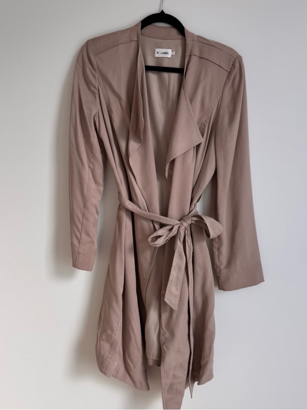 R Label Trench